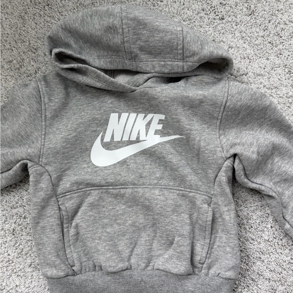 Nike set, toddler boy 3t - Picture 2 of 5